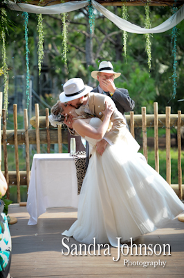 Best Brevard Zoo wedding photographer - Sandra Johnson (SJFoto.com)